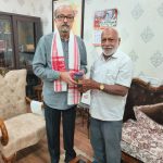 छत्तीसगढ़ में चाय उद्योग विकास पर राज्यपाल रमेन डेका से चर्चा