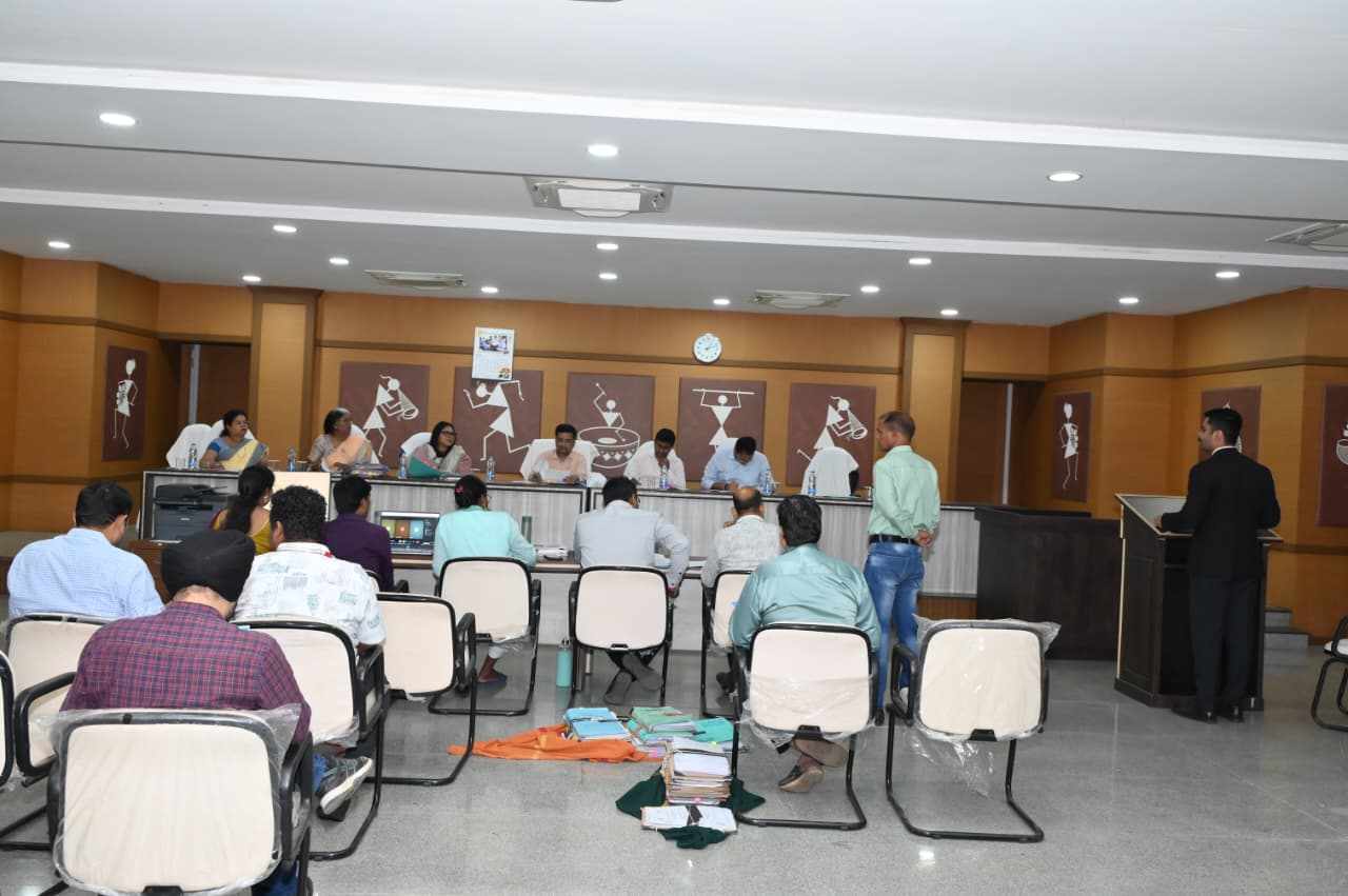 प्रमाणीकरण छानबीन समिति