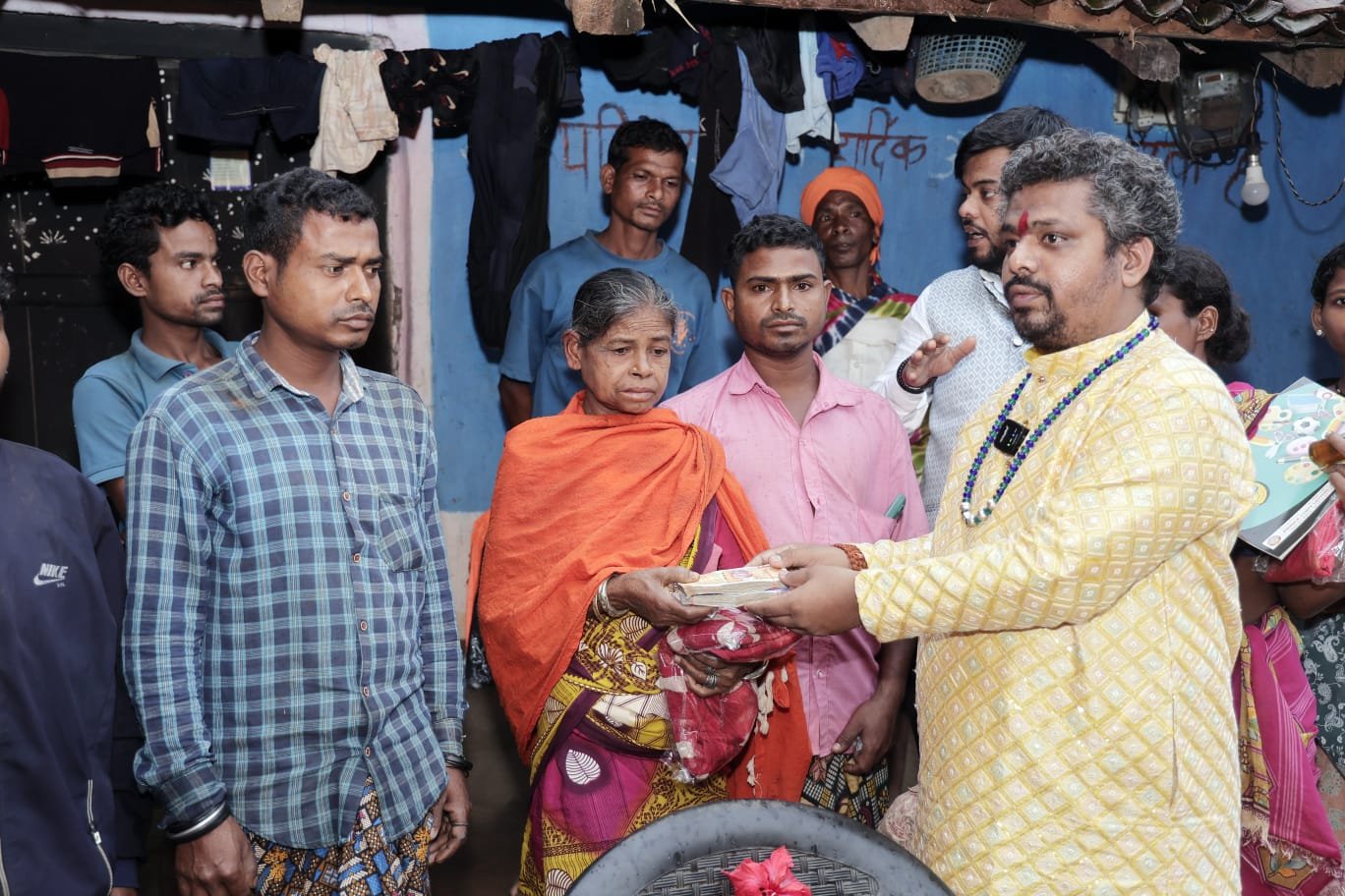 नक्सल पीड़ित परिवार