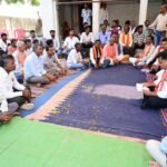 ग्रामीणों से मिले विजय शर्मा, लोहझरी के विकास के लिए 20.20 लाख मंजूर